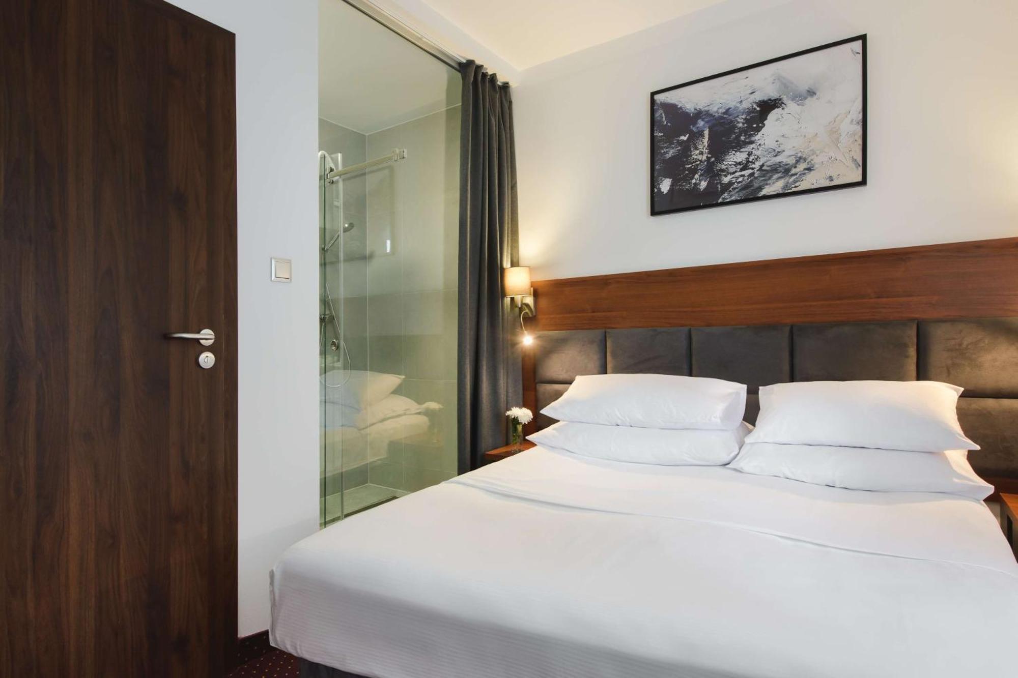 Best Western Plus Hotel Olsztyn Old Town Bagian luar foto