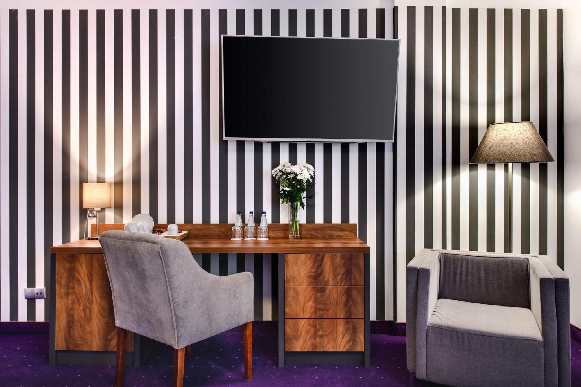 Best Western Plus Hotel Olsztyn Old Town Bagian luar foto