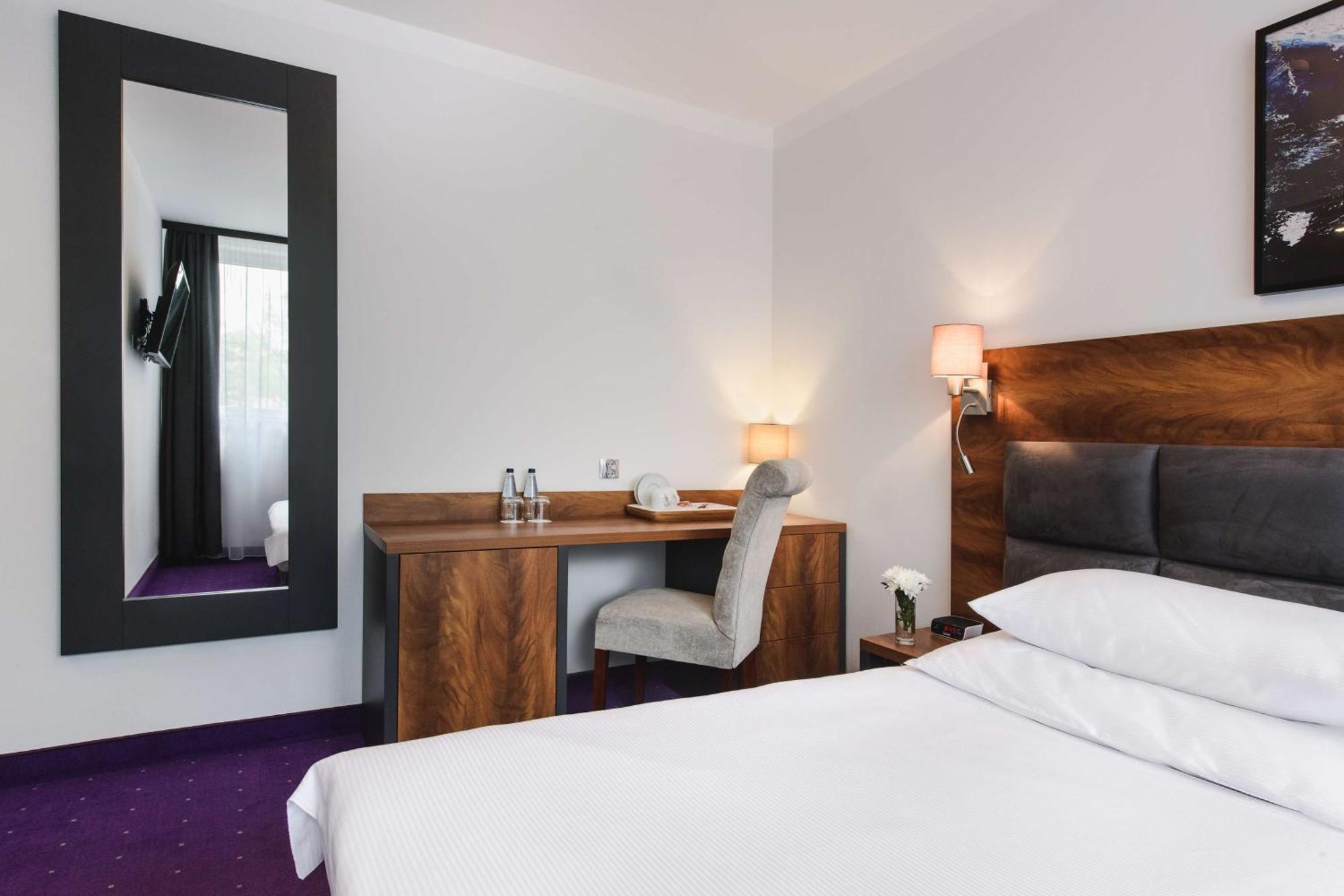 Best Western Plus Hotel Olsztyn Old Town Bagian luar foto